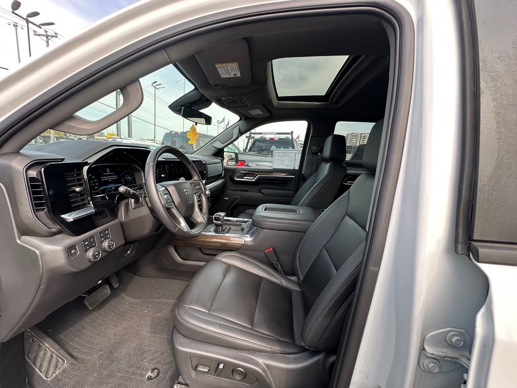 Chevrolet Silverado 1500 4WD Crew Cab 2022 à Charlemagne, Québec - 7 - w1024h768px