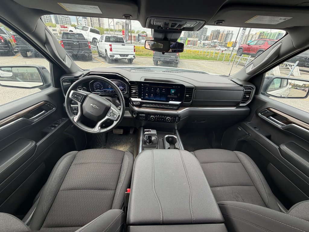 2024 Chevrolet Silverado 1500 RST in Charlemagne, Quebec - 9 - w1024h768px