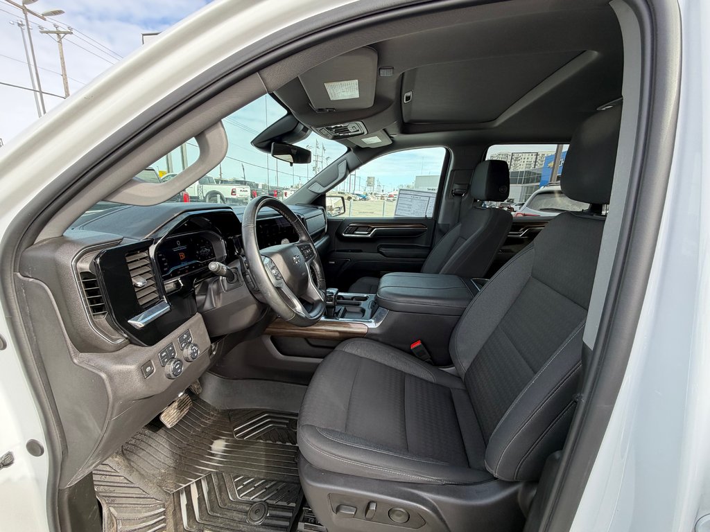 Chevrolet Silverado 1500 RST 2024 à Saint-Jérôme, Québec - 7 - w1024h768px