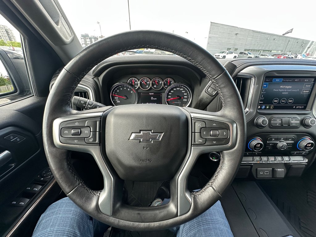 Chevrolet Silverado 4WD Standard BED Crew CAB RST 2022 à Charlemagne, Québec - 14 - w1024h768px