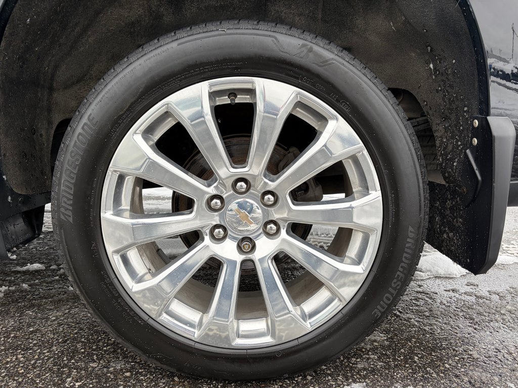 2022 Chevrolet Silverado 1500 LTD High Country in Charlemagne, Quebec - 8 - w1024h768px