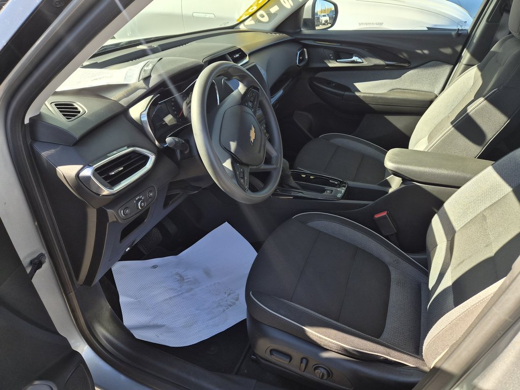 2023 Chevrolet Trailblazer LT in Charlemagne, Quebec - 7 - w1024h768px