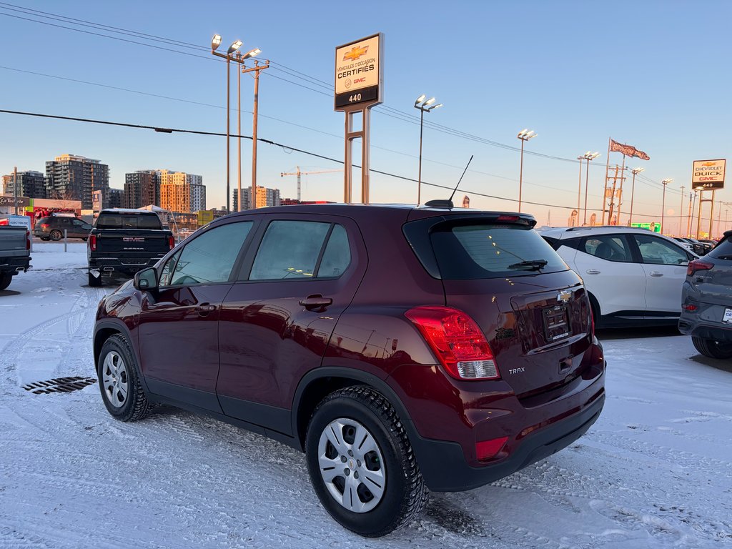 2017 Chevrolet Trax LS in Charlemagne, Quebec - 4 - w1024h768px