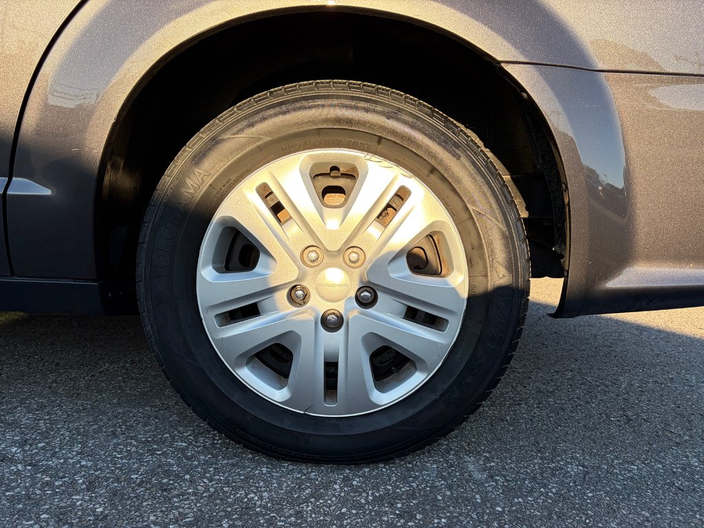 2019 Dodge GRAND CARAVAN ENSEMBLE VALEUR PLUS in Charlemagne, Quebec - 6 - w1024h768px