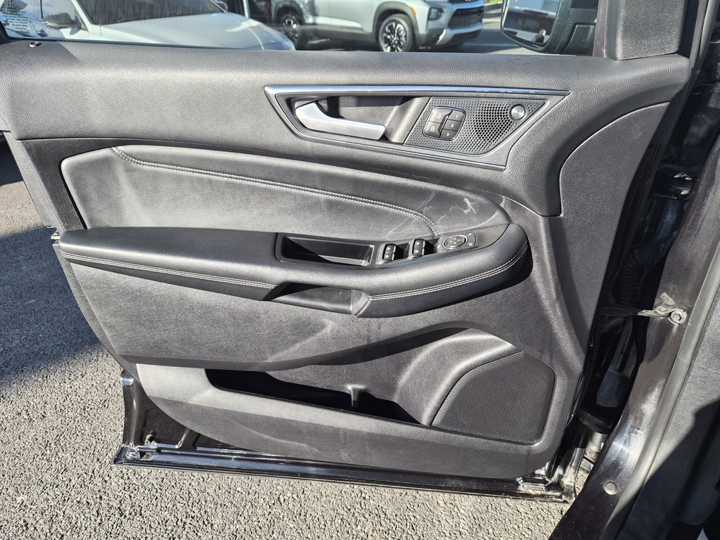 2019 Ford Edge Titanium in Charlemagne, Quebec - 7 - w1024h768px