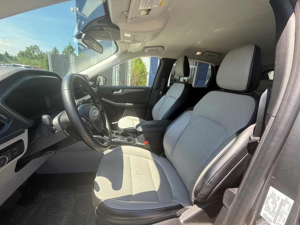 2023 Ford Escape PHEV,CAMÉRA DE RECUL,BANC CHAUFFANT in Saint-Jérôme, Quebec - 5 - w1024h768px