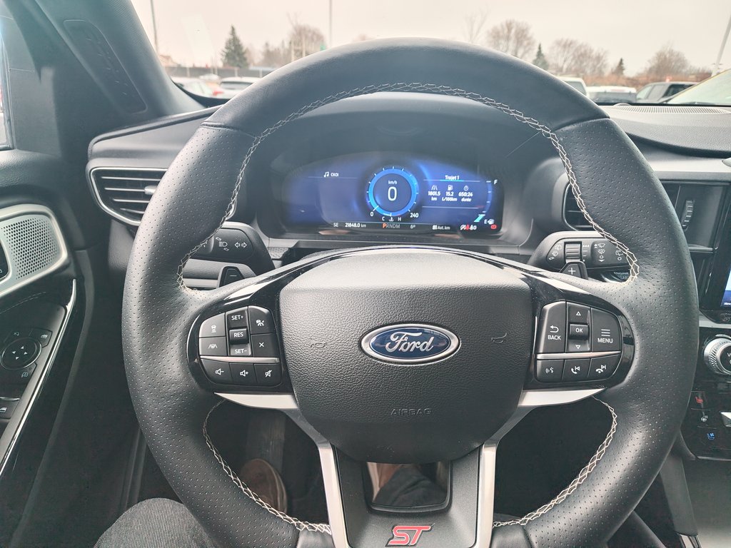 Ford Explorer ST 2023 à Saint-Jérôme, Québec - 9 - w1024h768px