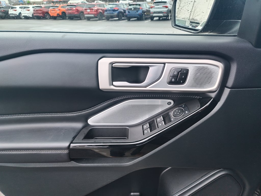 Ford Explorer ST 2023 à Saint-Jérôme, Québec - 11 - w1024h768px