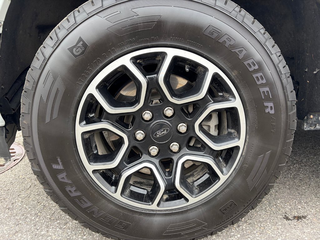 2023 Ford F-150 XLT CABINE SUPER CREW 4RM CAISSE DE 6,5 PI in Charlemagne, Quebec - 6 - w1024h768px