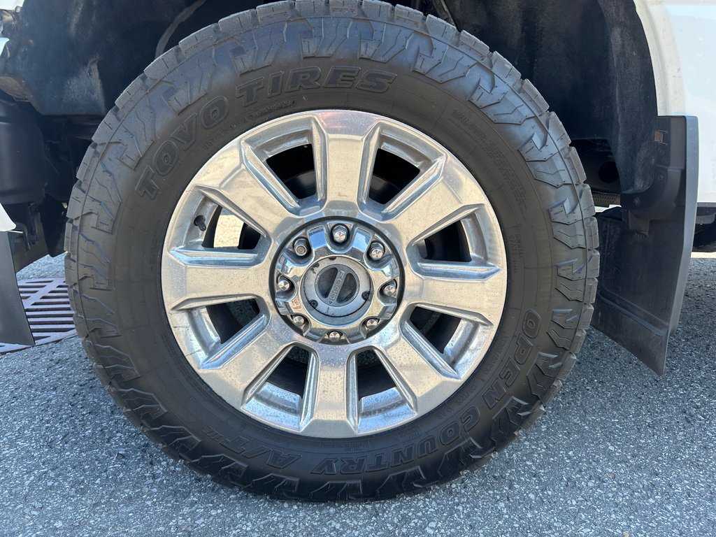 Ford F-250 Super Duty 4WD Crew Cab 176'' WB 2021 à Charlemagne, Québec - 6 - w1024h768px
