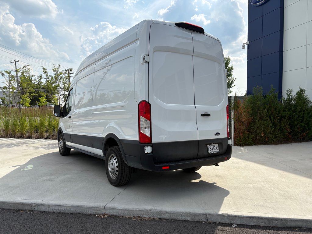 Ford Transit Cargo Van JAMAIS ACCIDENTÉ 2023 à Charlemagne, Québec - 7 - w1024h768px