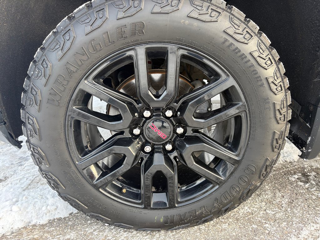 2021 GMC Sierra 1500 Elevation in Charlemagne, Quebec - 6 - w1024h768px