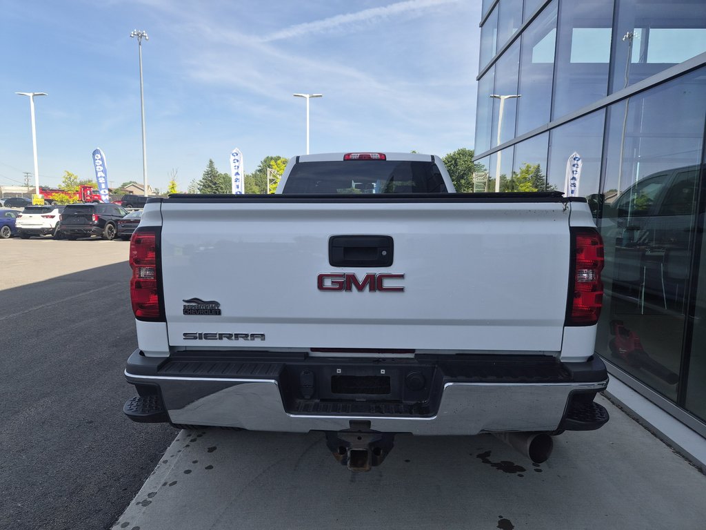 GMC Sierra 3500HD ROUE DOUBLE 2017 à Charlemagne, Québec - 8 - w1024h768px