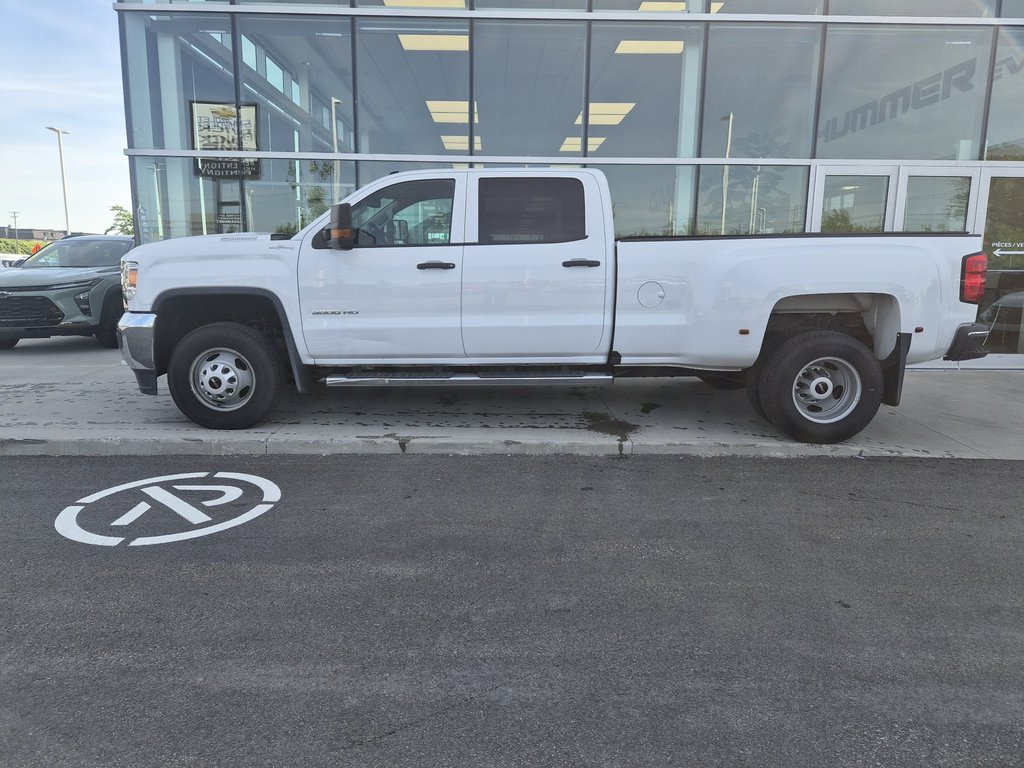 GMC Sierra 3500HD ROUE DOUBLE 2017 à Charlemagne, Québec - 5 - w1024h768px