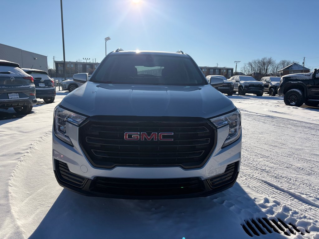 2022 GMC Terrain SLE in Charlemagne, Quebec - 2 - w1024h768px