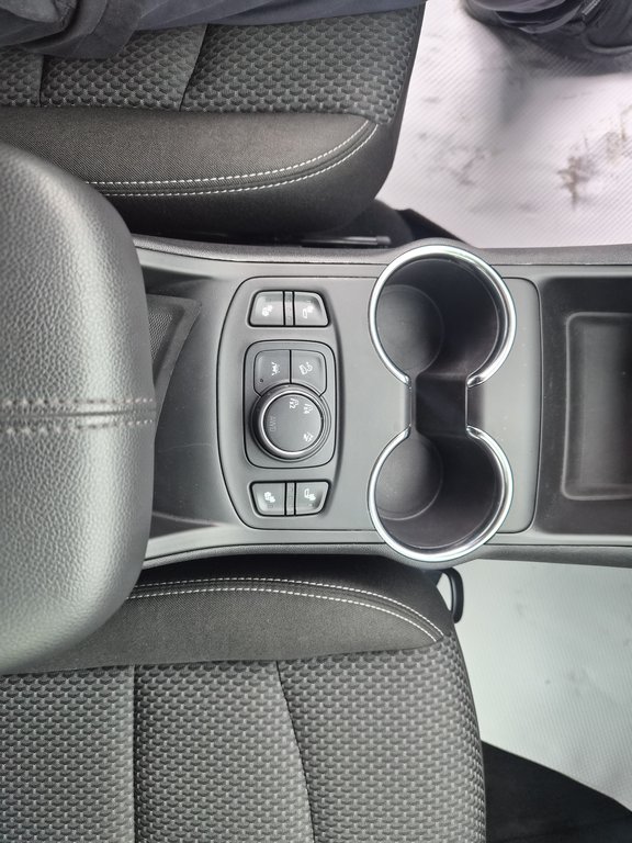 GMC Terrain SLE 2023 à Charlemagne, Québec - 9 - w1024h768px