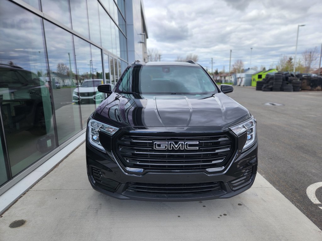 GMC Terrain SLE AWD 2023 à Saint-Jérôme, Québec - 2 - w1024h768px
