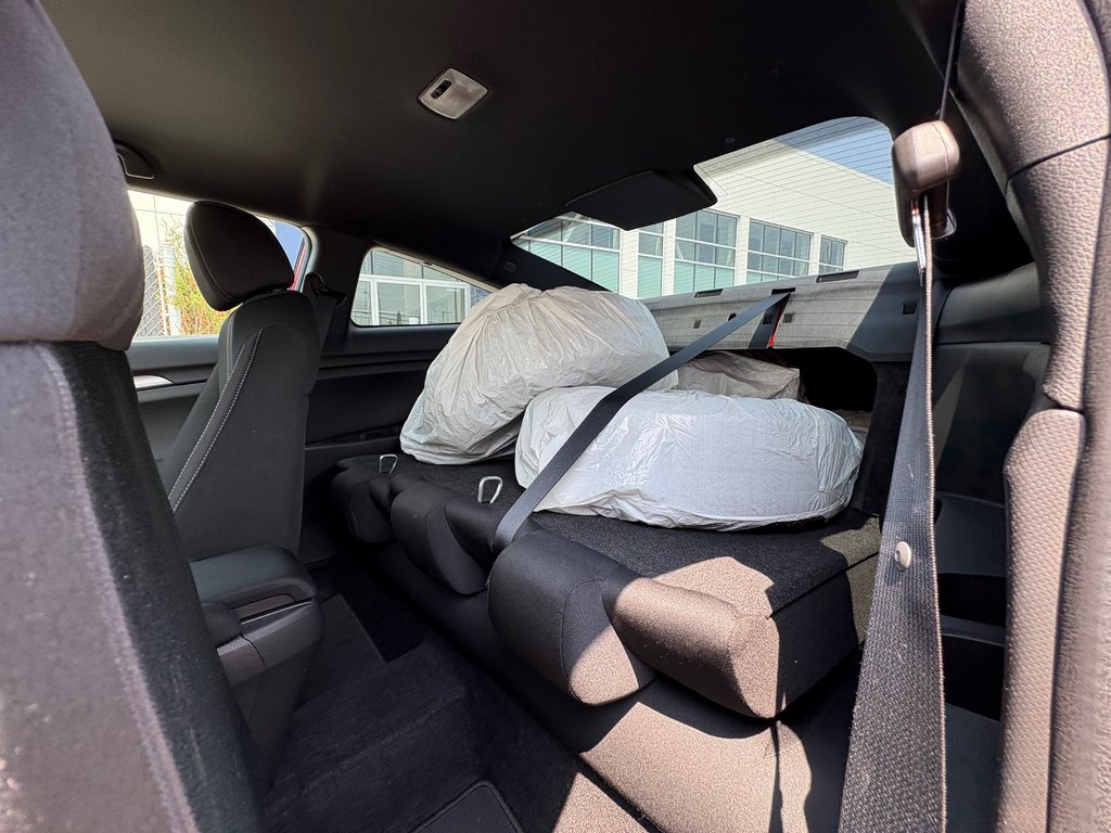 2019 Honda Civic Coupe LX, BANC CHAUFFANT, CAMERA DE RECUL in Charlemagne, Quebec - 9 - w1024h768px
