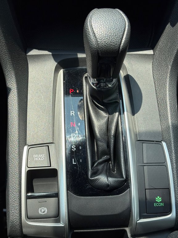 2019 Honda Civic Coupe LX, BANC CHAUFFANT, CAMERA DE RECUL in Charlemagne, Quebec - 15 - w1024h768px