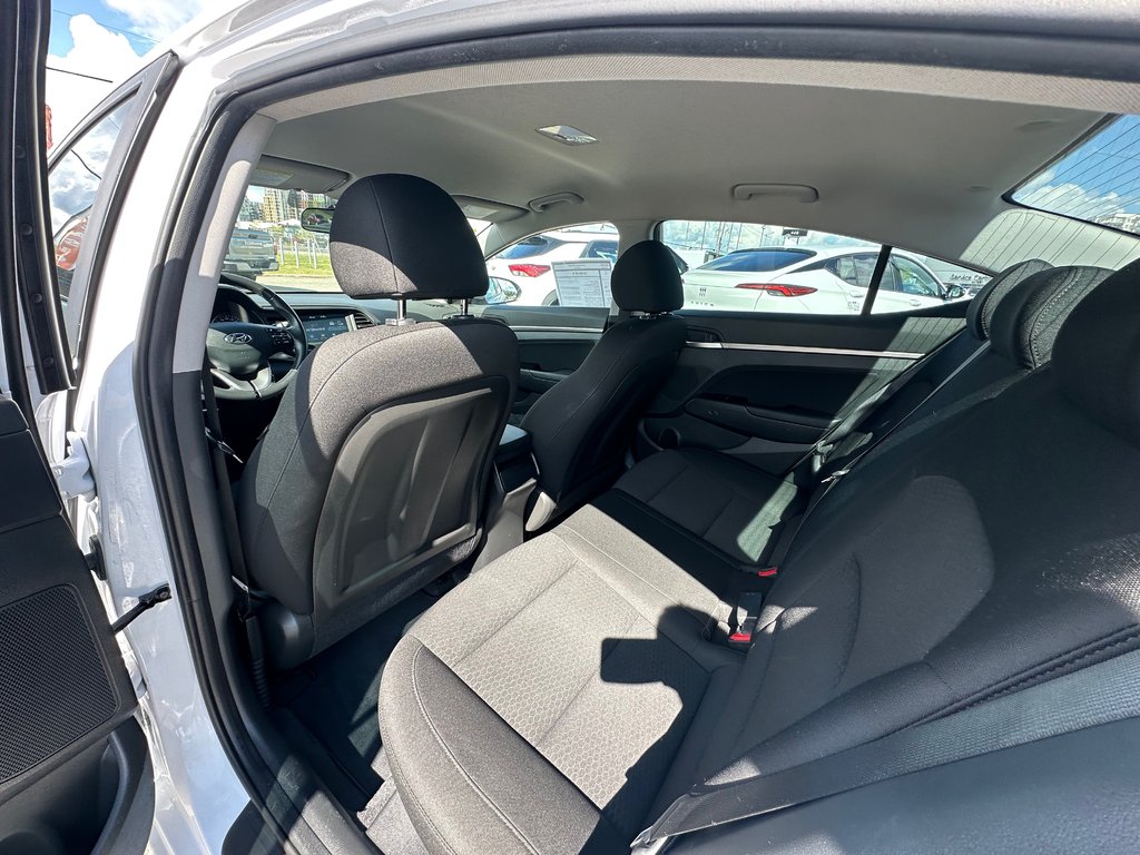 Hyundai Elantra PRIVILÉGIÉ 2020 à Charlemagne, Québec - 9 - w1024h768px
