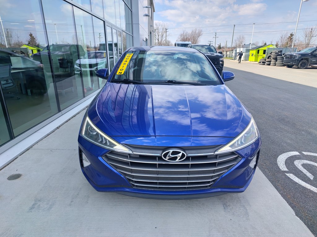 Hyundai Elantra Preferred 2020 à Charlemagne, Québec - 3 - w1024h768px
