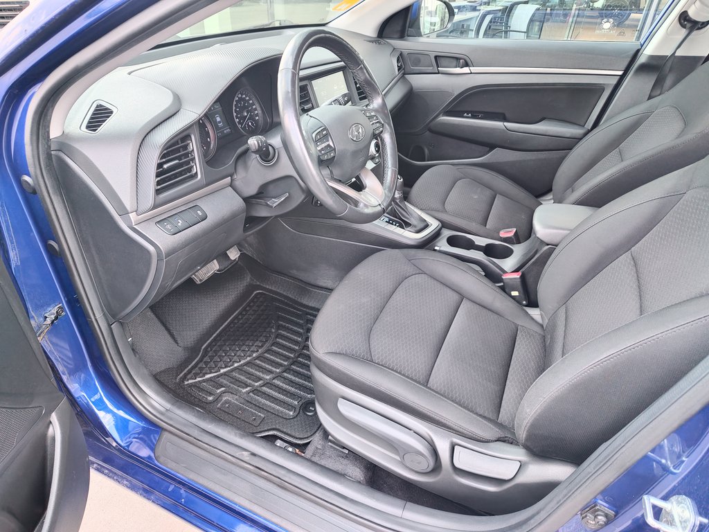 Hyundai Elantra Preferred 2020 à Charlemagne, Québec - 7 - w1024h768px