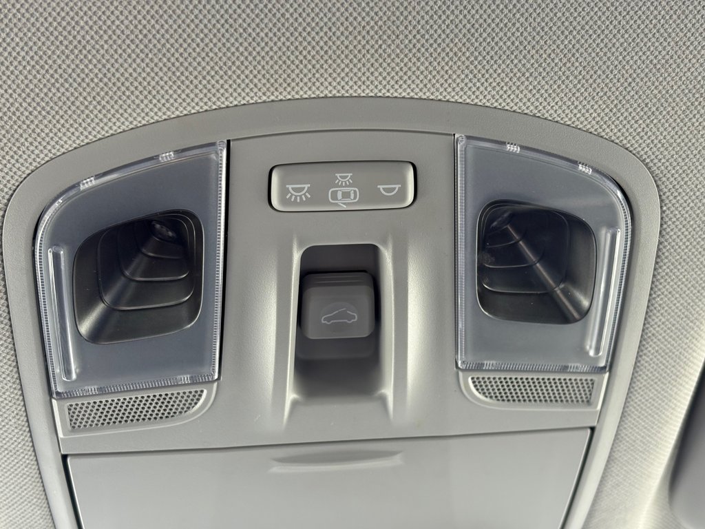 2020 Hyundai Ioniq Electric ULTIMATE, BANC CHAUFFANT, CAMÉRA DE RECUL in Charlemagne, Quebec - 29 - w1024h768px