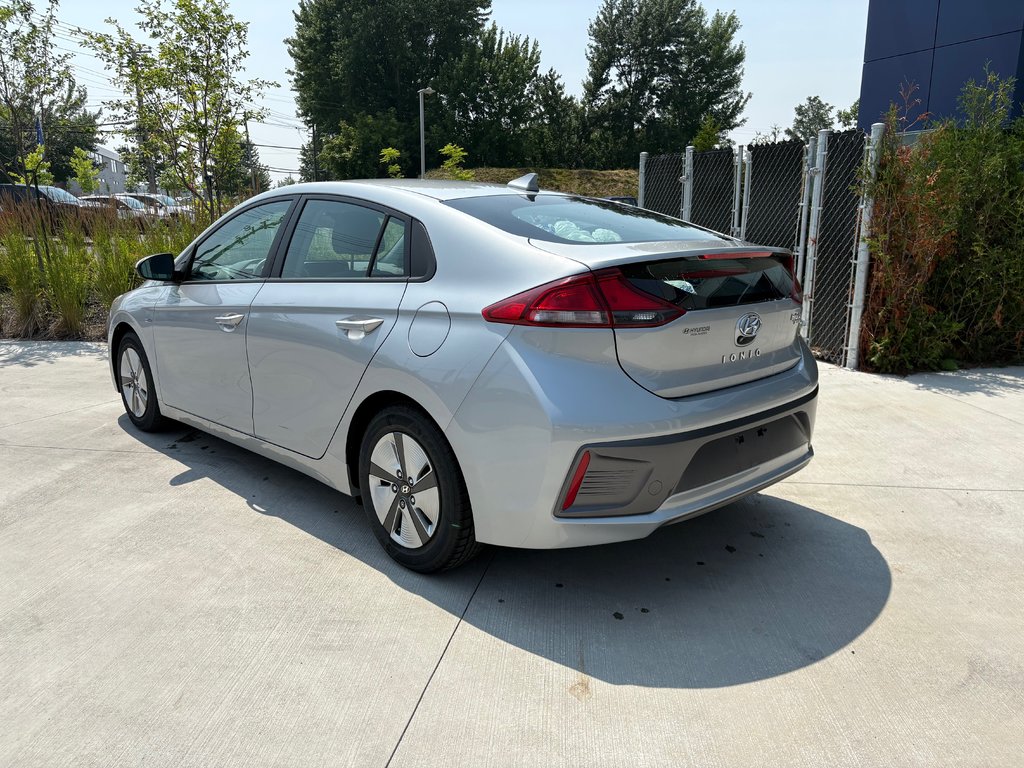 2020 Hyundai IONIQ HYBRID ESSENTIAL, BANC CHAUFFANT, CAMÉRA DE RECUL in Charlemagne, Quebec - 7 - w1024h768px