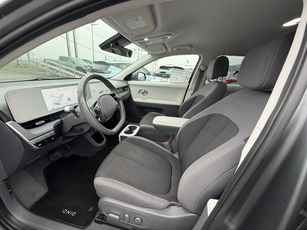 2022 Hyundai IONIQ 5 Preferred in Charlemagne, Quebec - 8 - w1024h768px