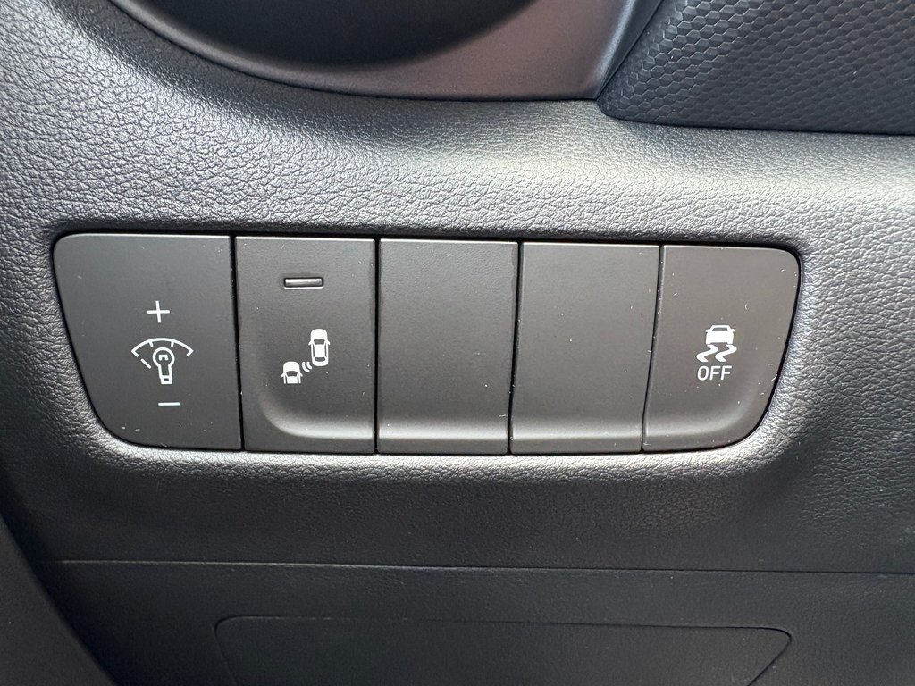 2021 Hyundai Kona PREFERRED, CAMÉRA RECUL, BANC CHAUFFANT in Charlemagne, Quebec - 25 - w1024h768px