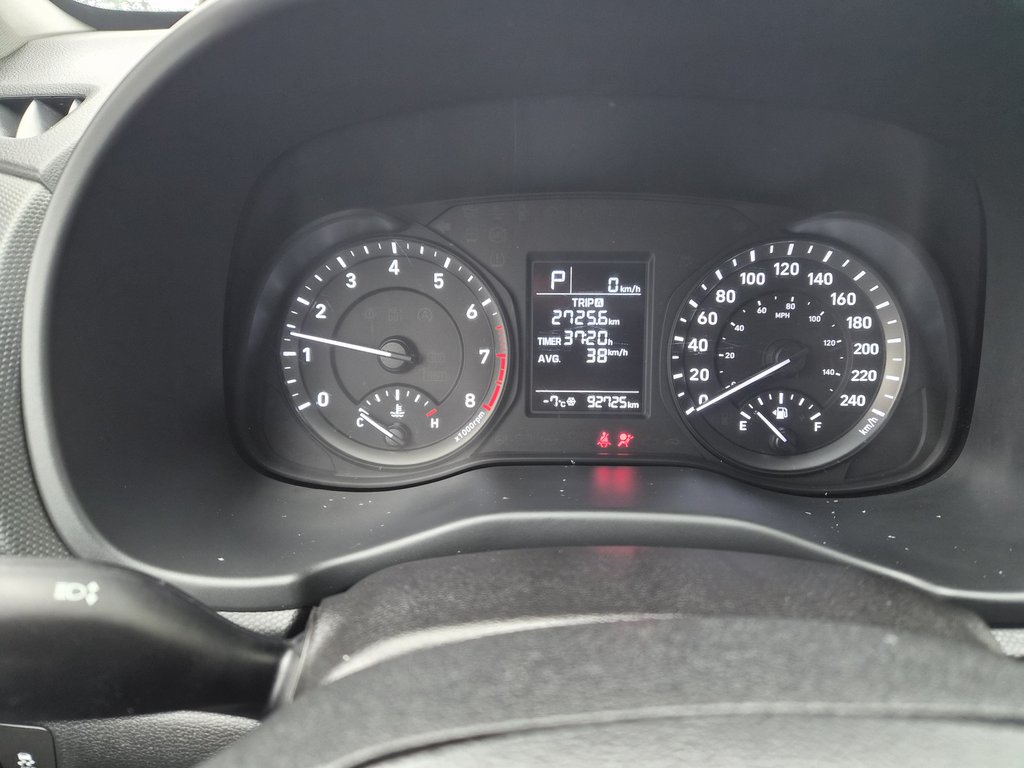 2021 Hyundai Kona Essential in Charlemagne, Quebec - 12 - w1024h768px