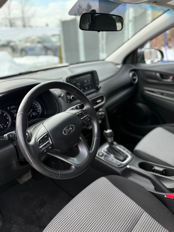 Hyundai Kona PREFFERED, CAMÉRA DE RECUL, BANC CHAUFFANT 2021 à Saint-Jérôme, Québec - 4 - w1024h768px