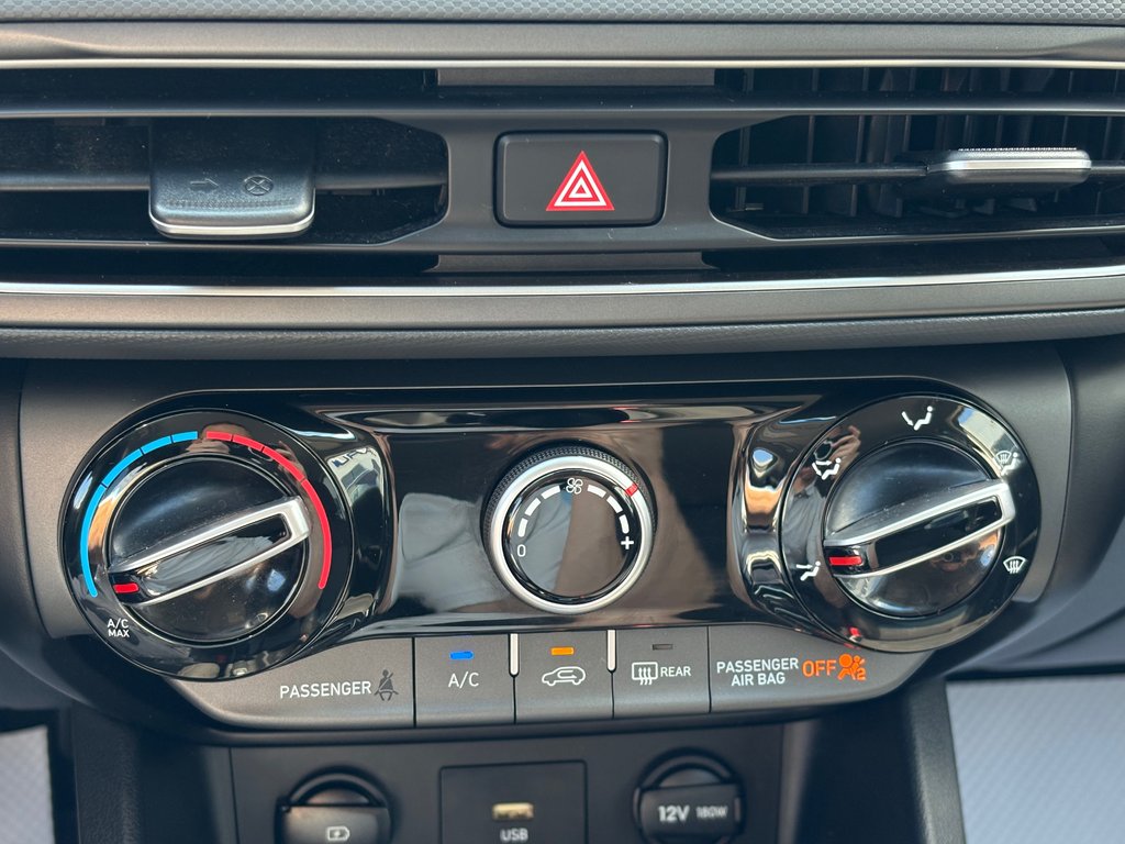 2022 Hyundai Kona PREFFERED, CAMÉRA DE RECUL, BANC CHAUFFANT in Charlemagne, Quebec - 17 - w1024h768px