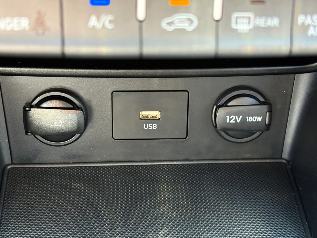 2022 Hyundai Kona PREFFERED, CAMÉRA DE RECUL, BANC CHAUFFANT in Charlemagne, Quebec - 16 - w1024h768px