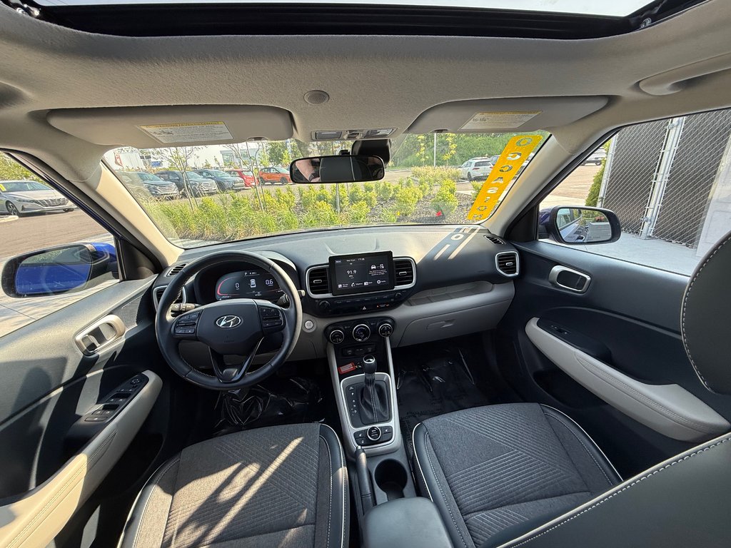 2023 Hyundai Venue ULTIMATE,CAMÉRA DE RECUL,BANC CHAUFFANT in Charlemagne, Quebec - 10 - w1024h768px