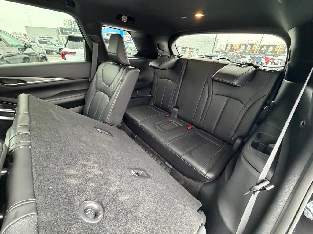 Infiniti QX60 LUXE 2025 à Charlemagne, Québec - 8 - w1024h768px