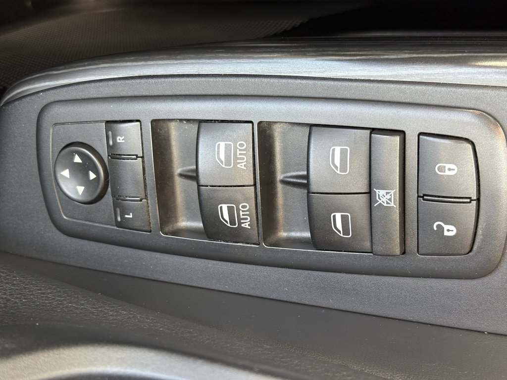 2016 Jeep Cherokee LIMITED, BANC CHAUFFANT, CAMÉRA DE RECUL in Charlemagne, Quebec - 26 - w1024h768px