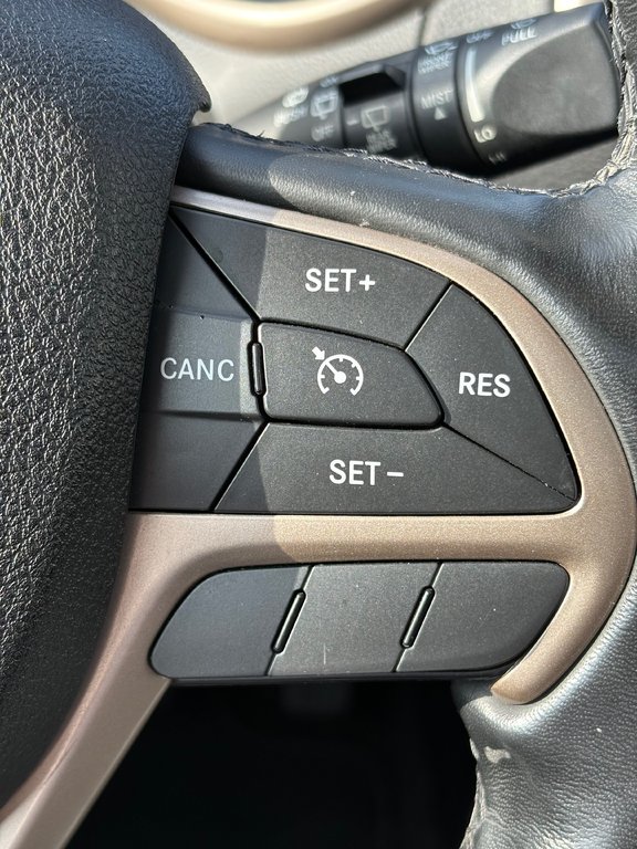 2016 Jeep Cherokee LIMITED, BANC CHAUFFANT, CAMÉRA DE RECUL in Charlemagne, Quebec - 22 - w1024h768px