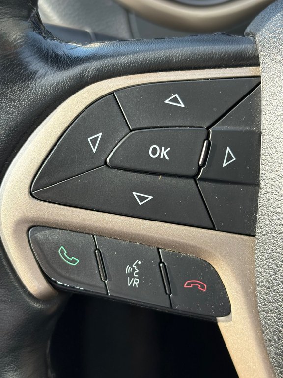 2016 Jeep Cherokee LIMITED, BANC CHAUFFANT, CAMÉRA DE RECUL in Charlemagne, Quebec - 23 - w1024h768px