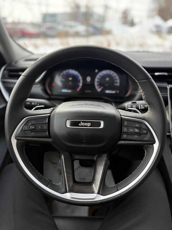2023 Jeep Grand Cherokee L LIMITED, BANC CHAUFFANT, CAMÉRA DE RECUL in Charlemagne, Quebec - 21 - w1024h768px