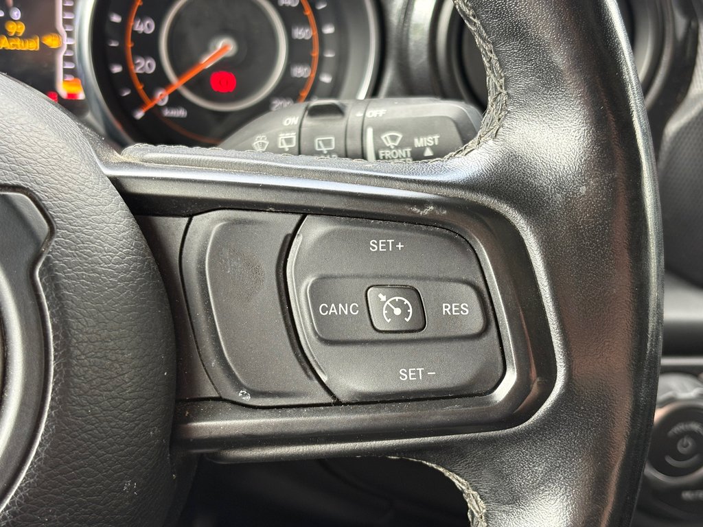 Jeep Wrangler Unlimited SPORT ALTITUDE, BANC CHAUFFANT, VOLANT CHAUFFANT 2020 à Charlemagne, Québec - 21 - w1024h768px