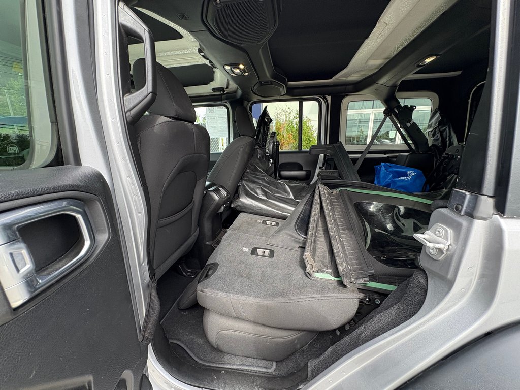 Jeep Wrangler Unlimited SPORT ALTITUDE, BANC CHAUFFANT, VOLANT CHAUFFANT 2020 à Charlemagne, Québec - 9 - w1024h768px