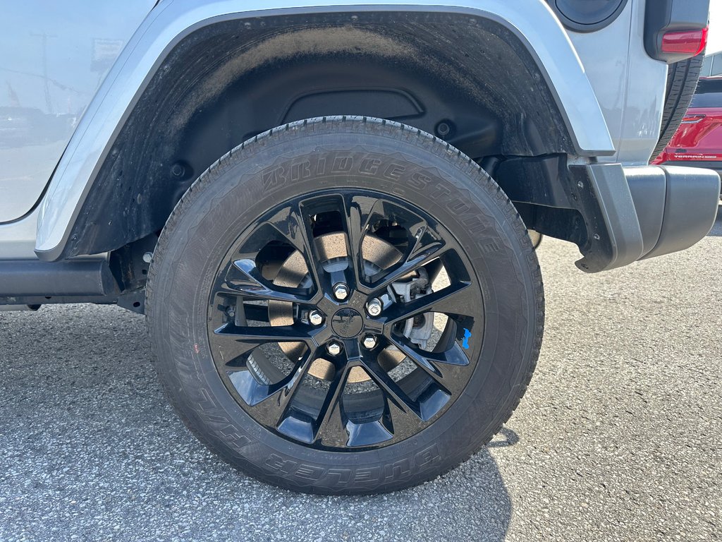 2023 Jeep Wrangler in Charlemagne, Quebec - 6 - w1024h768px