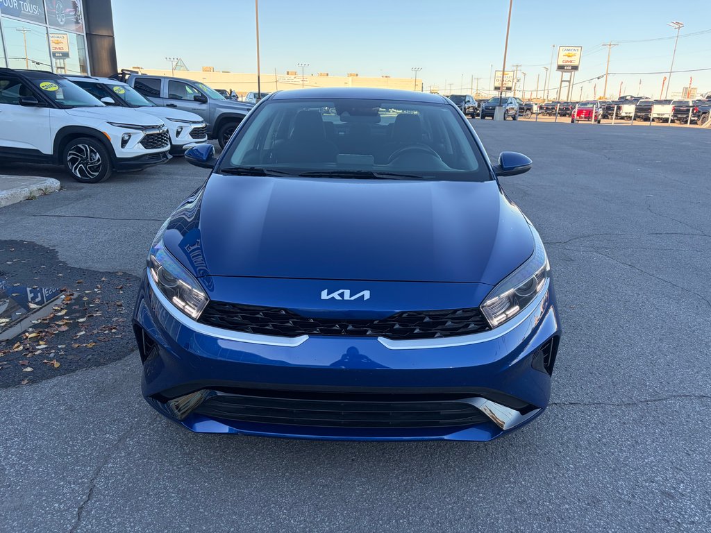 2023 Kia FORTE EX in Charlemagne, Quebec - 2 - w1024h768px