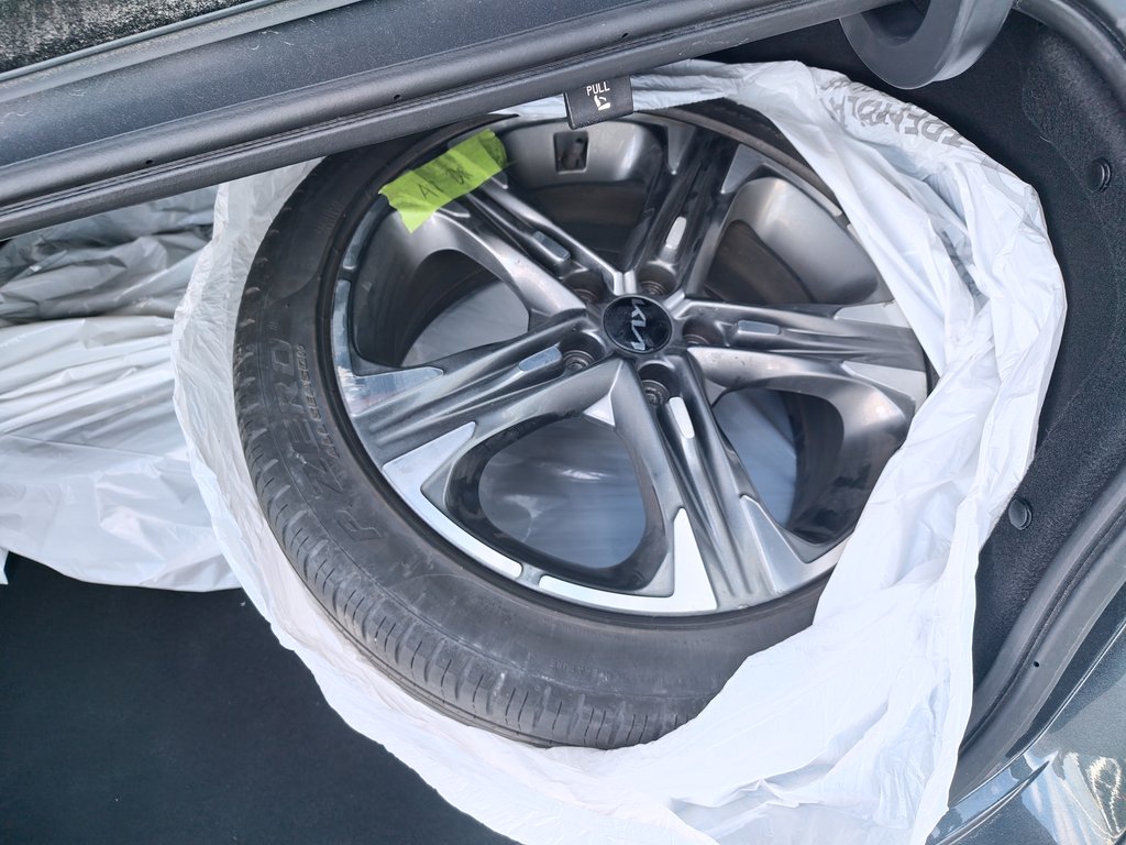 Kia K5 EX , awd 2023 à Charlemagne, Québec - 12 - w1024h768px
