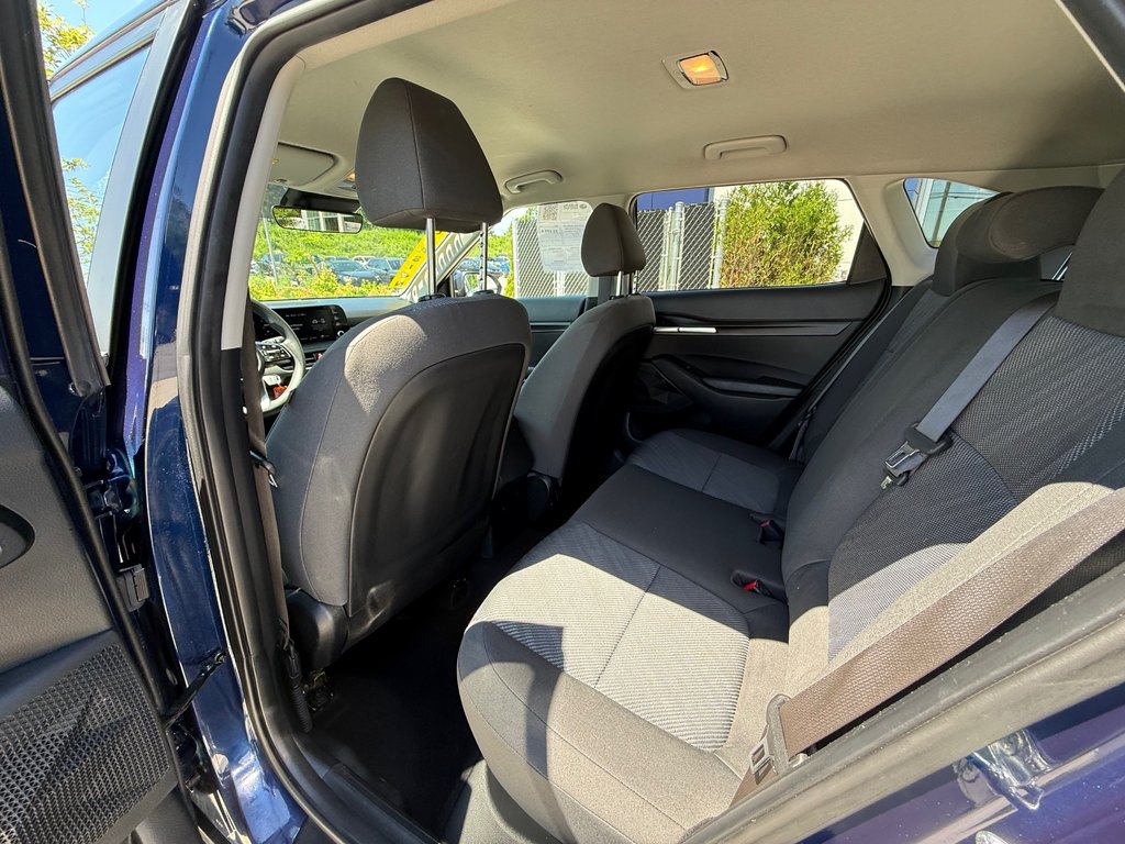 Kia Seltos LX,CAMÉRA DE RECUL,BANC CHAUFFANT 2024 à Charlemagne, Québec - 9 - w1024h768px