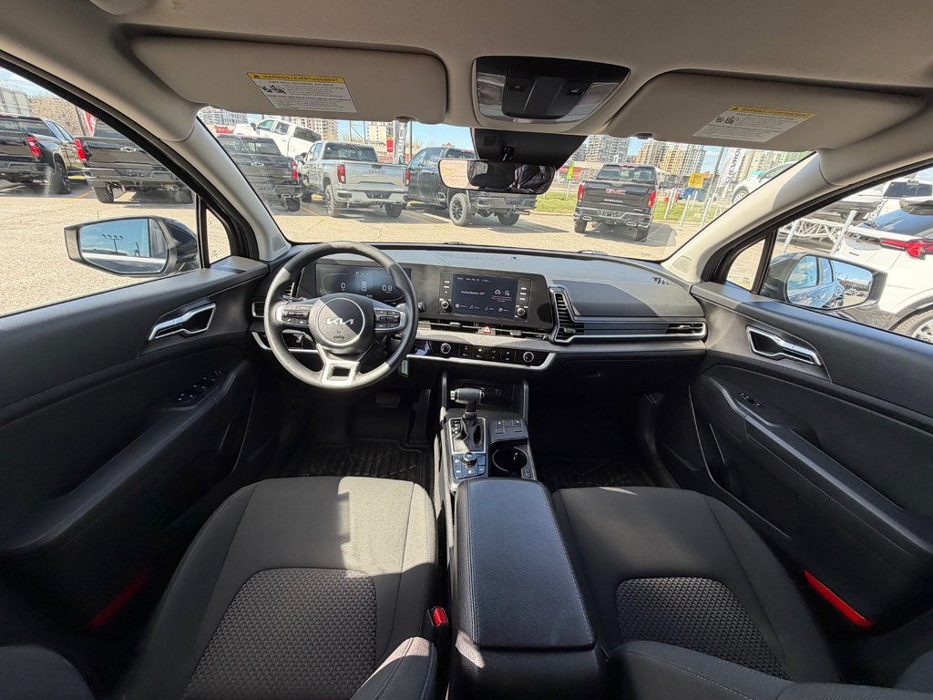 Kia Sportage LX 2023 à Charlemagne, Québec - 10 - w1024h768px