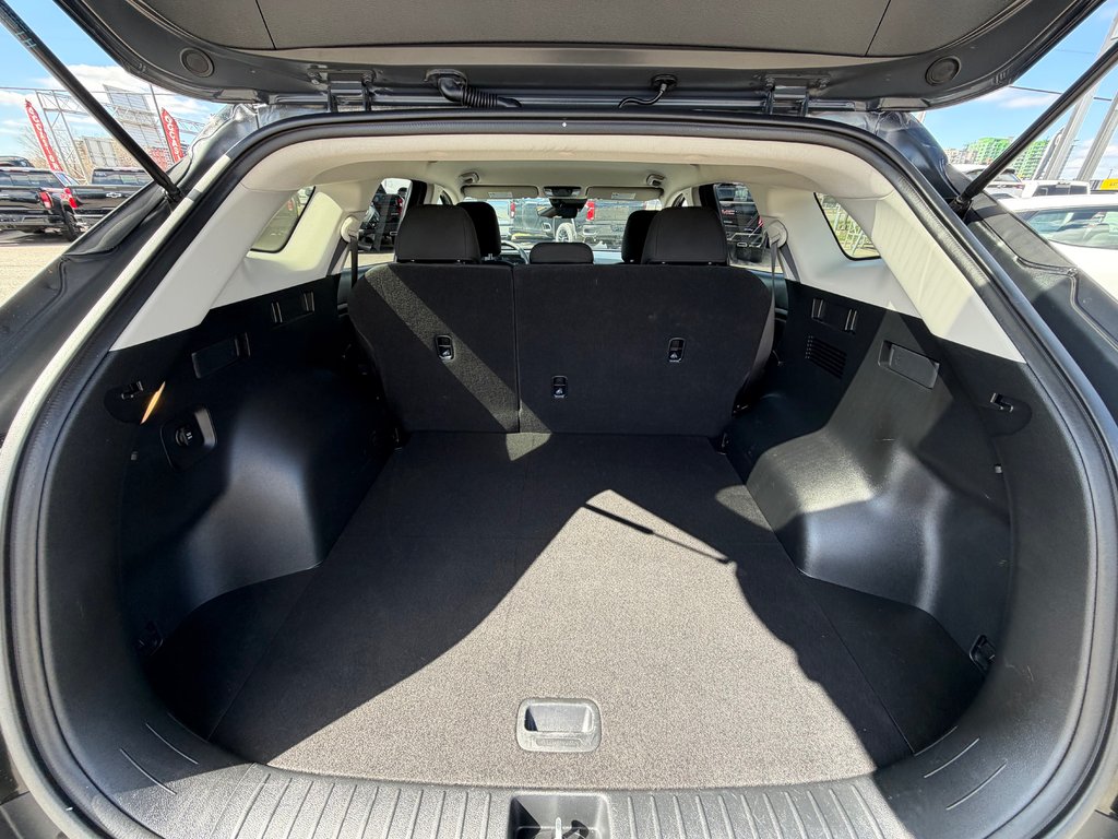 Kia Sportage LX 2023 à Charlemagne, Québec - 7 - w1024h768px