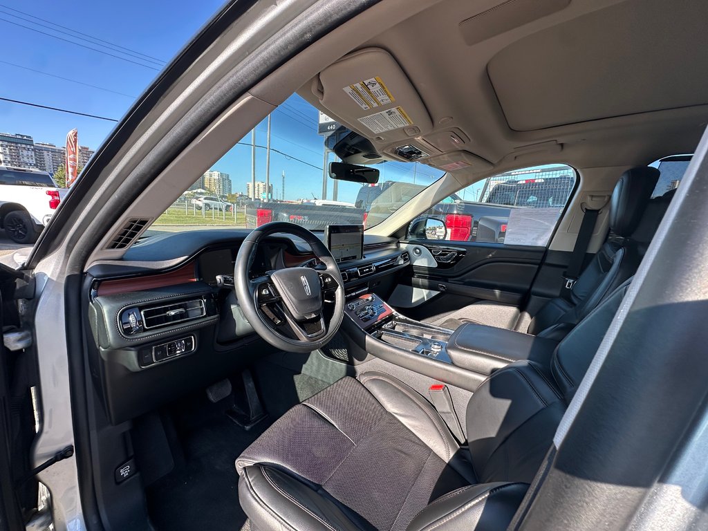 2023 Lincoln Aviator ULTRA in Charlemagne, Quebec - 6 - w1024h768px