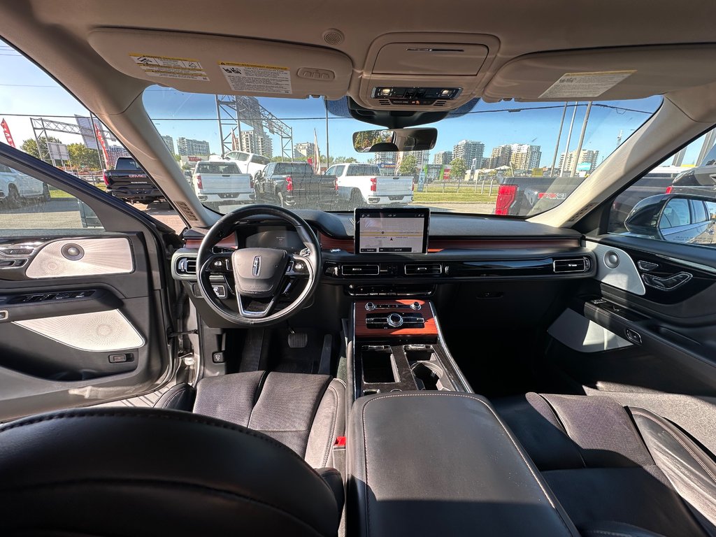 2023 Lincoln Aviator ULTRA in Charlemagne, Quebec - 7 - w1024h768px